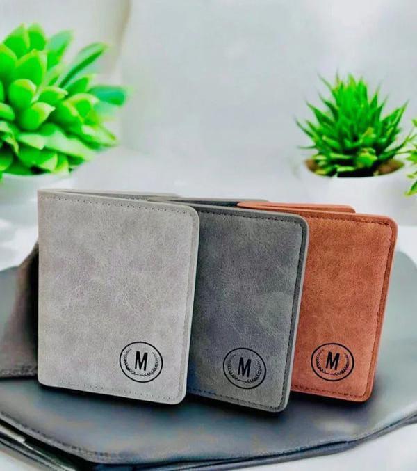 Men's Leather Bi-Fold Wallet with 6 Card Pockets